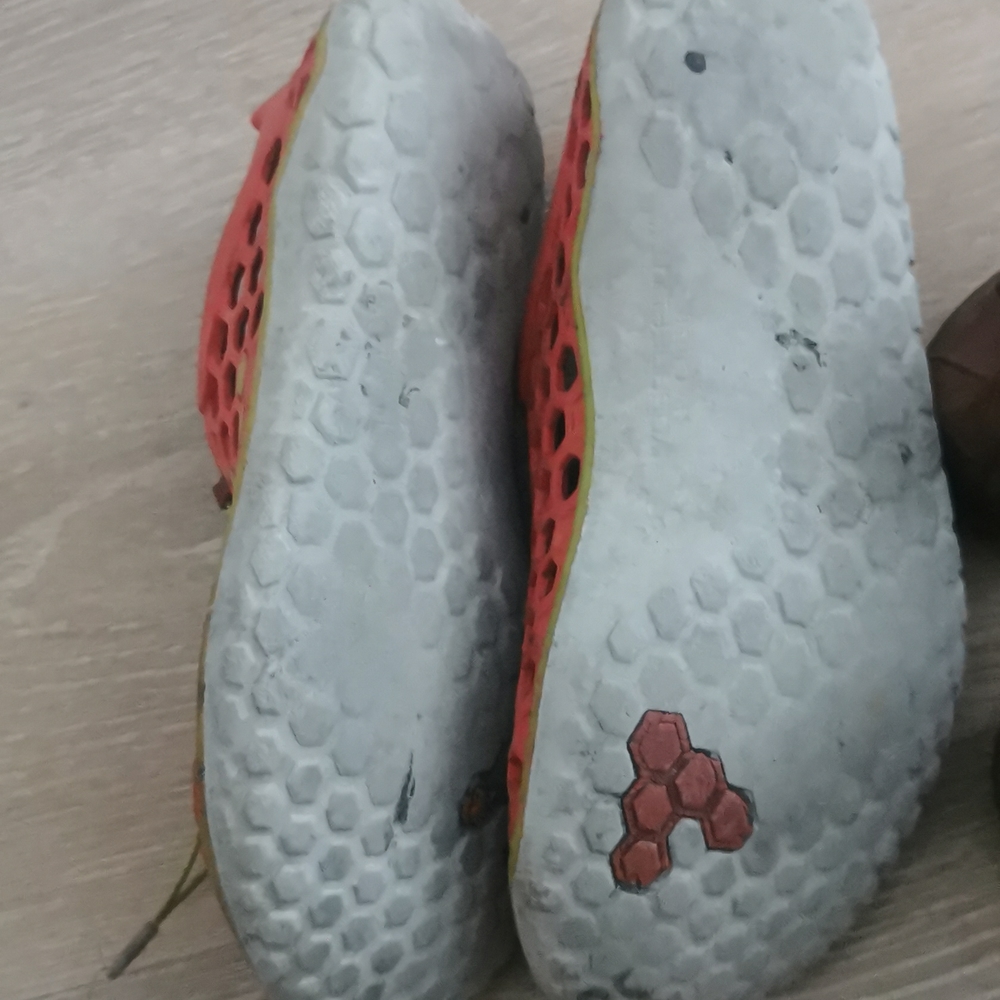 Vivobarefoot minimalist shoe bundle (size 43/10) - Picture 5 of 7